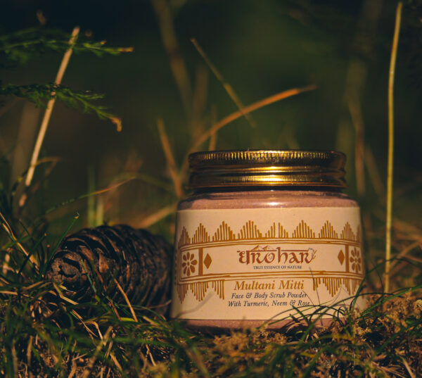 Dharohar Multani Mitti Face and Body Scrub Powder–100Gms  Removes Dry & Dead Skin |  Mildly Exfoliates & Removes Tan | Smoothens Skin